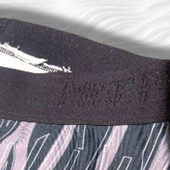 Nike Pro Hypercool Leggings - Picture 6 of 8